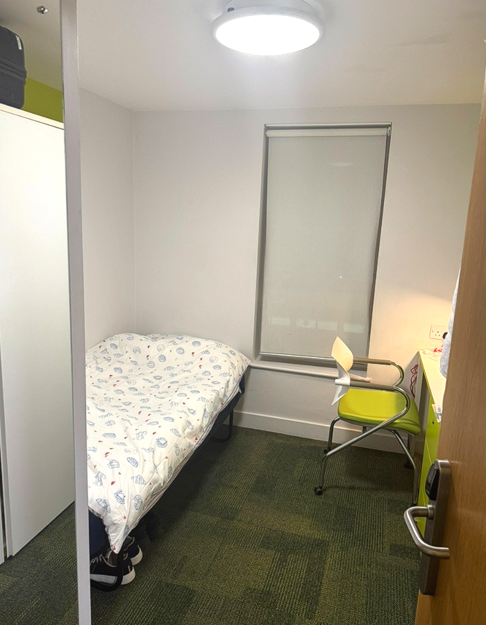 노팅엄 약대 5번.png